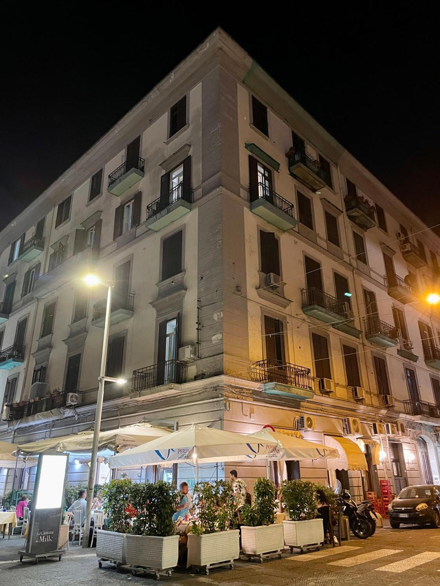 Napoli Centrale Suite Exterior foto
